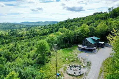 Image de Book this perfect family getaway at this beautiful new modern log home in the White Mountains! Cw81t