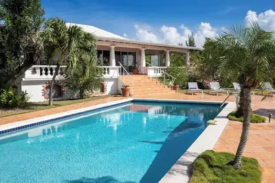 Image de Please Inquire Before Booking – Luxury Villa