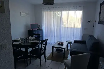 Image de la Castagna T2 déjeuner vue sur mer 50 m de la plage