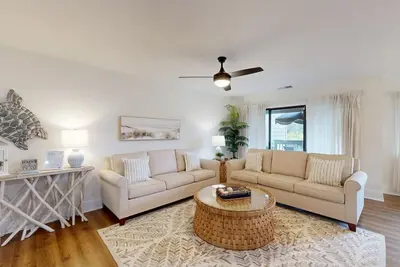 Totally Updated Three Bedroom Golf Course Villa!