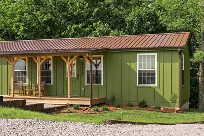 Image de Lodge 117 at Eden Reserve—Safari Cabin Near Ark