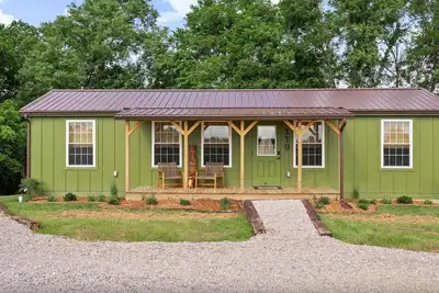 Image de Lodge 119 at Eden Reserve—Safari Cabin Near Ark