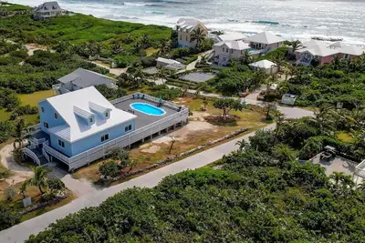 Image de Blue Summers: Amazing Atlantic Views. Pool, Dock