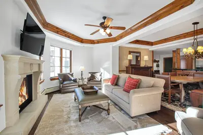 Image de Austria Haus 2 Br, 242 E Meadow Dr, Vail Village (Eig) - Hot Tub, Heated Outdoor Pool