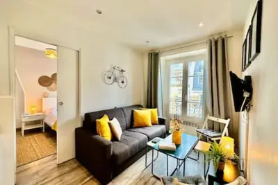 Image de Bright and Stylish for 4 next Eiffel Tower