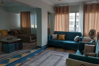 Image de stay in quiet and safe area just for Egyptians