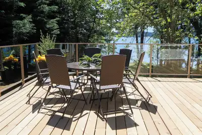 Image de Ocean Front/Beach access, Renovated House Private Lot, Pet Friendly, Short Term