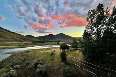 Image de Bird's-Eye view of the Yellowstone River.