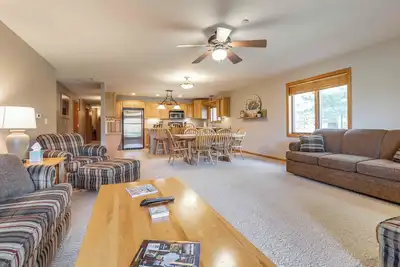 Image de 1st floor 3br/2ba Northern Bay Resort Condo - Castle Rock Lake - Pool Beach Golf