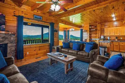 Image de Winter Getaway With Mountain Views