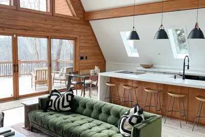 Image de New! Hey Frame: Modern A-frame Waterfront Cabin on Lake Hartwell, Georgia