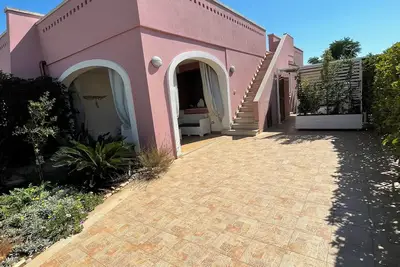 Image de Maison de vacances \"Villetta Rosa dei venti\" près de la plage, avec jardin