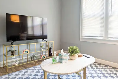 Image de Walk to Trail, Fenced Yard, Safe and Quiet