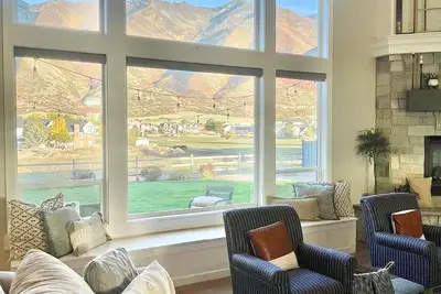 Image de Spacious Craftsman Home with Mtn view, Ski vaca near 7 major resorts