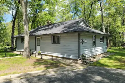 Image de Cottage by Big Star Lake