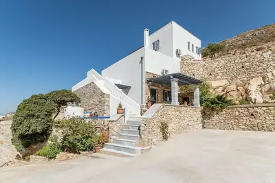 Image de Appartement 'Vrahos Tinos' avec terrasse partagée, Wi-Fi et climatisation