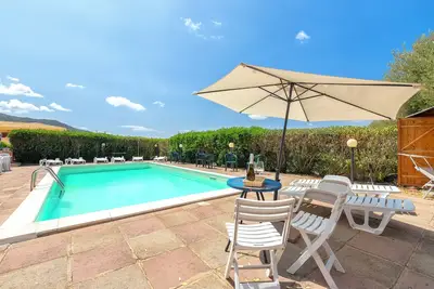 Image de Maison de Vacances 'Calypso Sea View Holiday House 2' avec vue sur la mer, Wi-Fi et climatisation