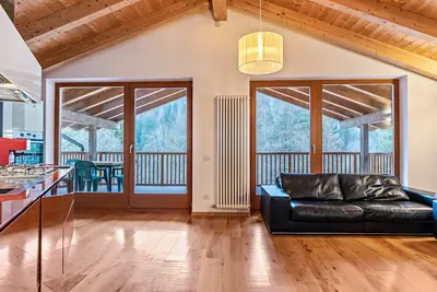 Image de Appartement \"Casa Lidia Luxury Apt 8\" avec vue sur les montagnes, terrasse privée et Wi-Fi