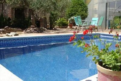 Maison vacances 'Hort De La Cinteta' avec vue sur la montagne, piscine privée et climatisation
