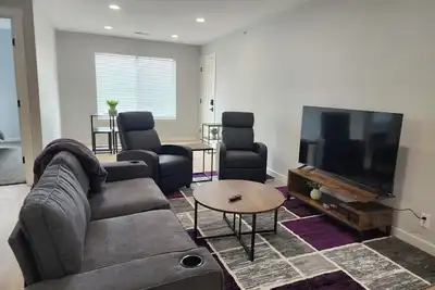 Image de Condo at Stadium Place
