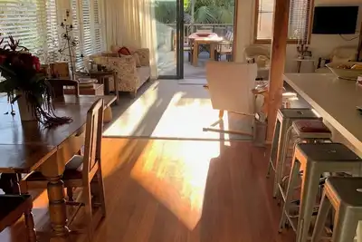 Image de Sunny 2 Bedroom Beach House - Cable Bay \n(wheel chair accessible)