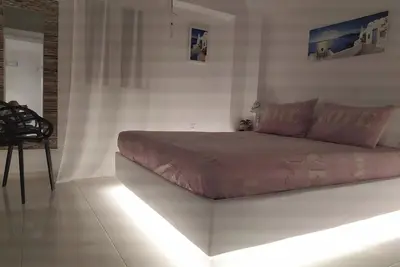 Image de Jb Villa w/plunge pool, very private, w/colorful garden, conveniently located