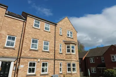 Image de The Chase - 30 Ayr Avenue, with a garden in Richmond