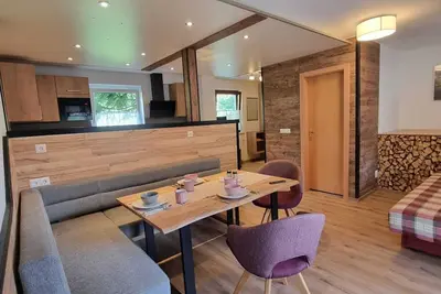 Image de 2 Bedroom Apartment in Flattach