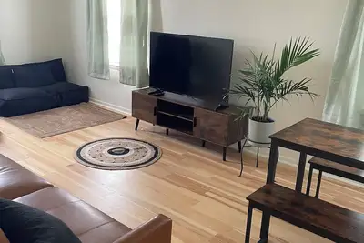 Image de Cozy 3 Bedroom in Owosso close to hospital and Curwood Castle.