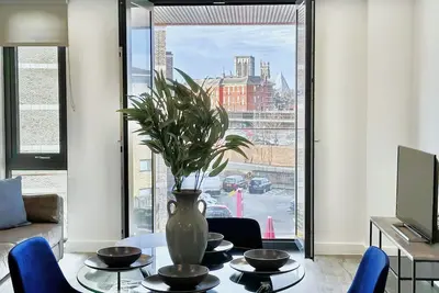 Image de Stay @37 city gate - an apartment that sleeps 4 guests in 2 bedrooms