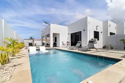 Image de Modern home with Private Pool - Free Bbq