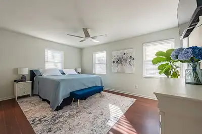 Image de Charming Townhome Retreat w/King Bed on Quiet Cul-De-Sac Near I-10, Fsu, & Famu