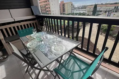 Image de Studio Tout Confort sur L’ile des Pêcheurs avec piscine et tennis