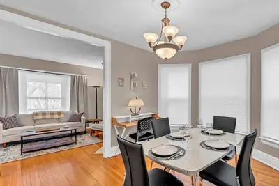 Image de Forest Lawn 3 Bedroom + Garage