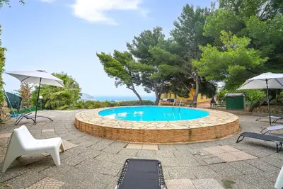 Image de Superbe appartement de 3 chambres à.