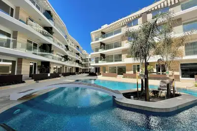 Image de Deluxe 3 Br Oasis With Pool Next to St Julians