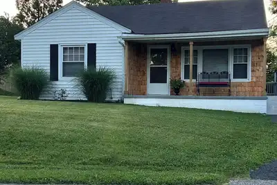 Image de Jc’s Cottage is less than 5 minutes from The Ark Encounter!