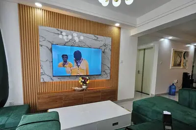 Image de A fully furnished family friendly 2br apartment nestled in Kilimani, Nairobi.