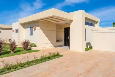 The Caribbean Paradise - 3 bed, 3 Bath and Pool\n\n