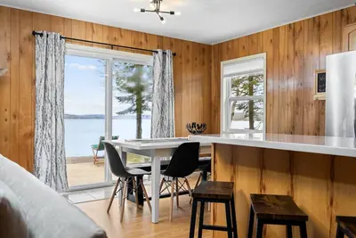 Image de Dune Hideaway: On Little Glen Lake