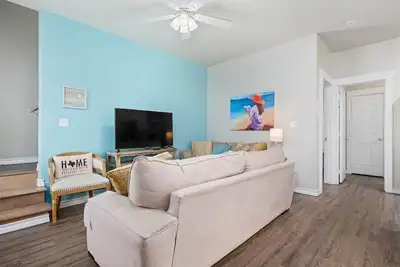 Image de 3 bedroom 2 bath cottage - pet friendly - community pool