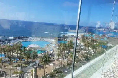 Image de Terraza Vista mar Céntrico 50 m de Lagos Martianez y Playa San Telmo. wifi Free