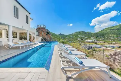 Image de Please Inquire Before Booking – Luxury Villa