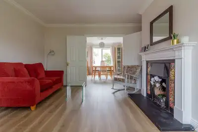 Image de GuestReady - Séjour confortable près centre golf