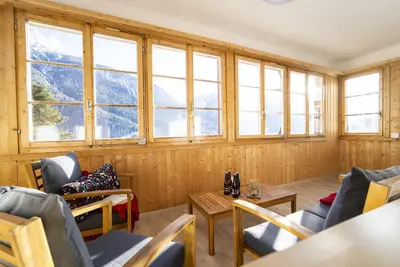 Image de Chasa Schilana 84: Lovingly furnished 3. 5-room apartment in the heart of Ramosch