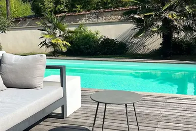 Image de Propriété avec piscine 4/5 chambres climatisées à 10 mins Versailles St Germain
