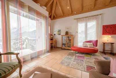 Image de Palazzi Pratour: Spacious 4. 5 room maisonette flat with views above the historic part of the village