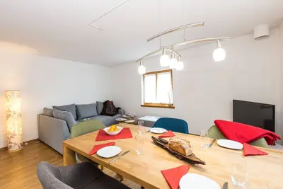 Image de Chasa Praem: Renovated 4. 5 room apartment in Scuol sot