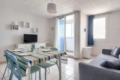 Image de 100m plage de Mouettes, appartement pour 4