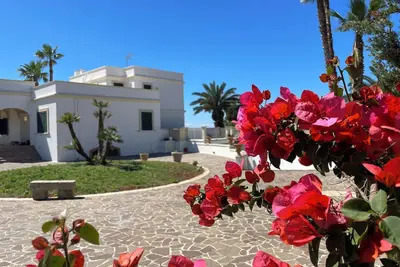 Image de Villa avec grand jardin, piscine privée et Spa